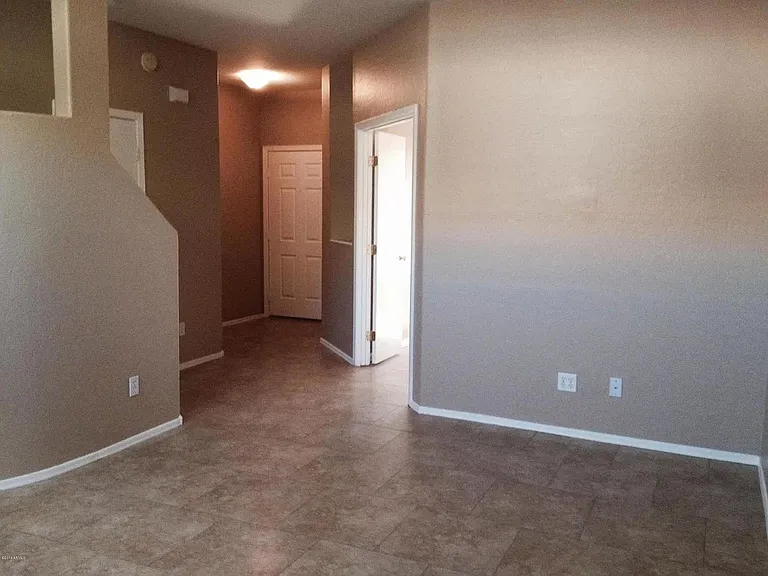 2027 E University Dr #113 — Photo 3