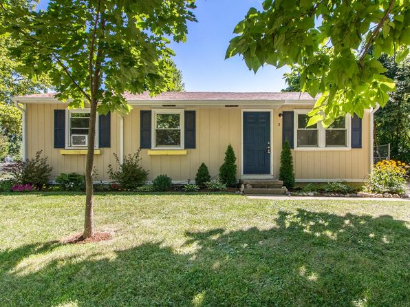 3 Lucerne Ct