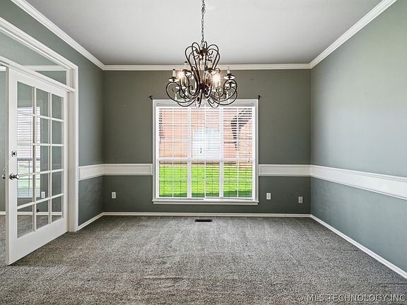 5th image of 8703 E 95th Pl