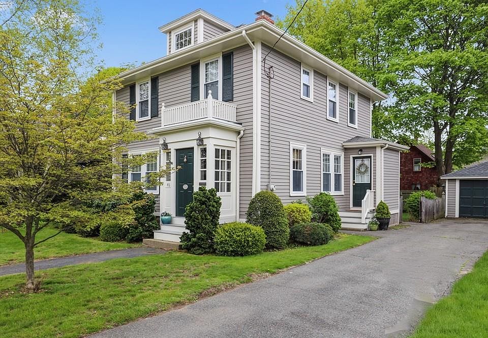 1st image of 46 Brookhouse Dr