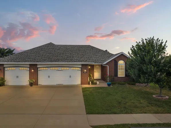 1205 S Shayla Avenue, Springfield, MO 65802