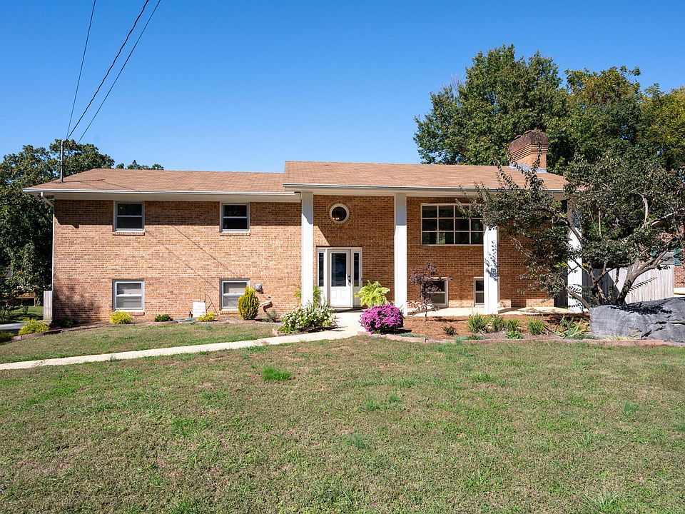 1st image of 712 Judith Dr