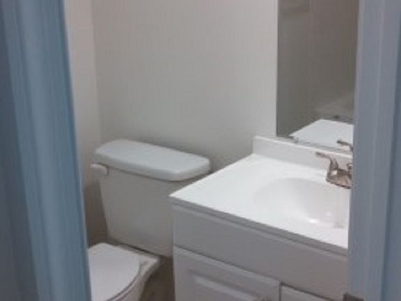 5th image of 534 South St