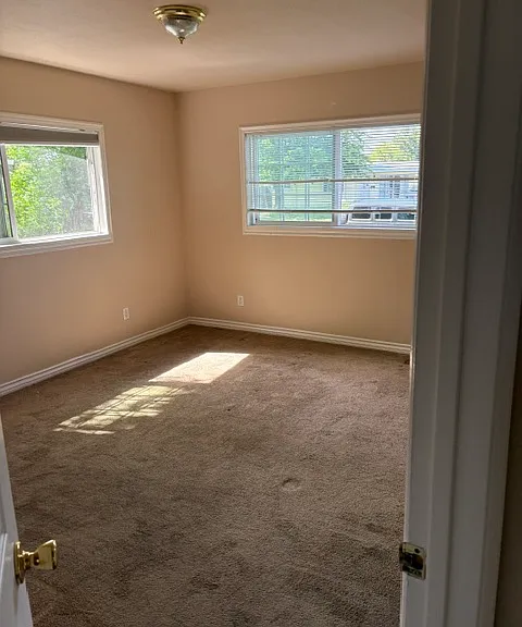 2724 Argyll Ave — Photo 7