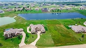 4th image of 2230 Lake Estates Dr
