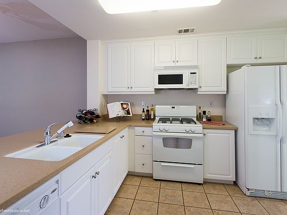 2nd image of 8787 Starwood Ln Unit 5