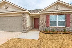 3 bed, 2.0 bath, 1420 sqft, $1,650 — Photo 3