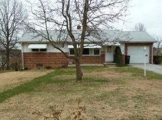 130 Ivy Dr, Red Lion, PA 17356