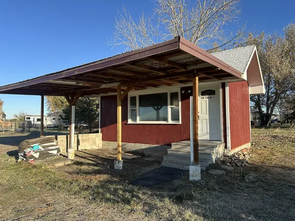 758 W G Rd, Huntley, MT 59037