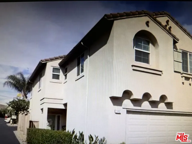 12452 Sonoma Dr — Photo 1