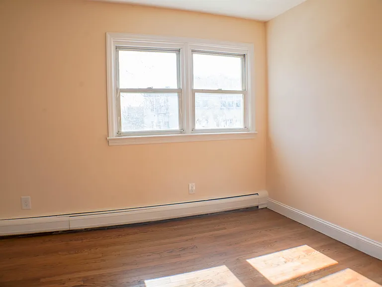300 Cator Ave #2 — Photo 14