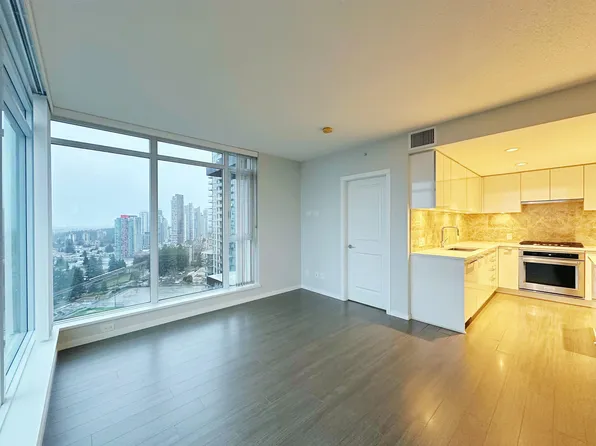 6700 Dunblane Ave #2801, Burnaby, BC V5H 0J3