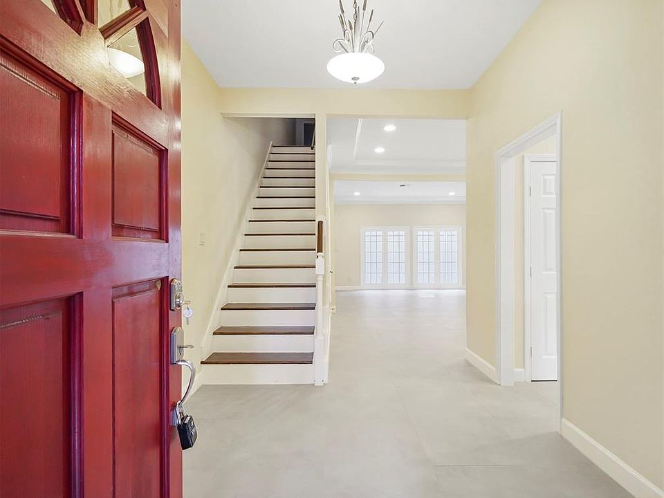 1st image of 614 N Eldridge Pkwy #7