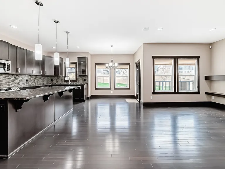 3015 Winspear Cmn SW — Photo 25