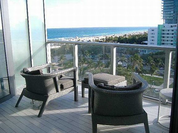 5th image of 2201 Collins Ave #1103