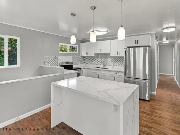 6163 Kawekiu Pl, Honolulu, HI