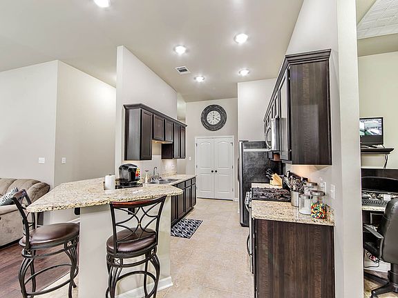 Kitchen & Computer Nook