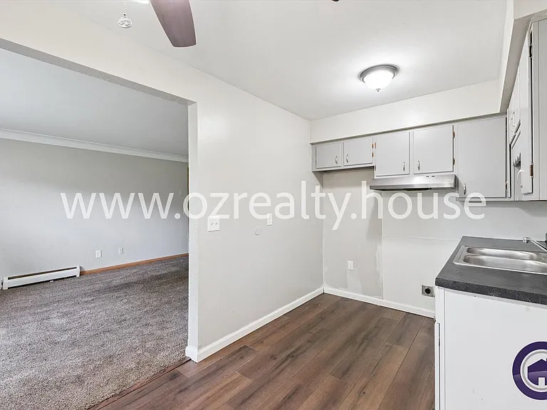 1733 Christian Ave #2 — Photo 10