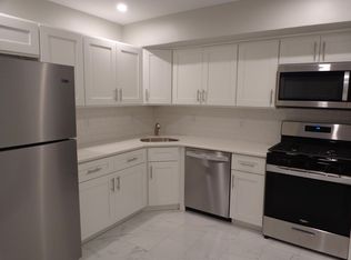 5986 Henry Ave APT 1, Philadelphia, PA 19128