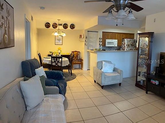 4th image of 3036 PARKWAY BOULEVARD #205