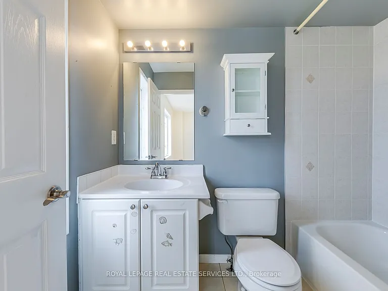 204 Roxton Rd — Photo 23