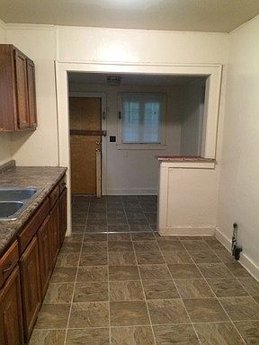 4th image of 7010 S Benton Ave