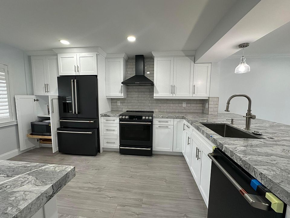1st image of 5778 Crystal Shores Drive #207