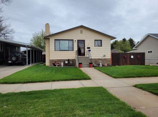 412 Missouri Ave, Miles City, MT 59301