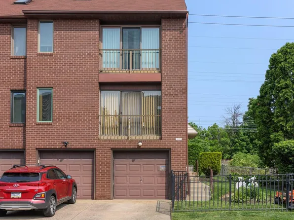 9530 James St #A, Philadelphia, PA 19114
