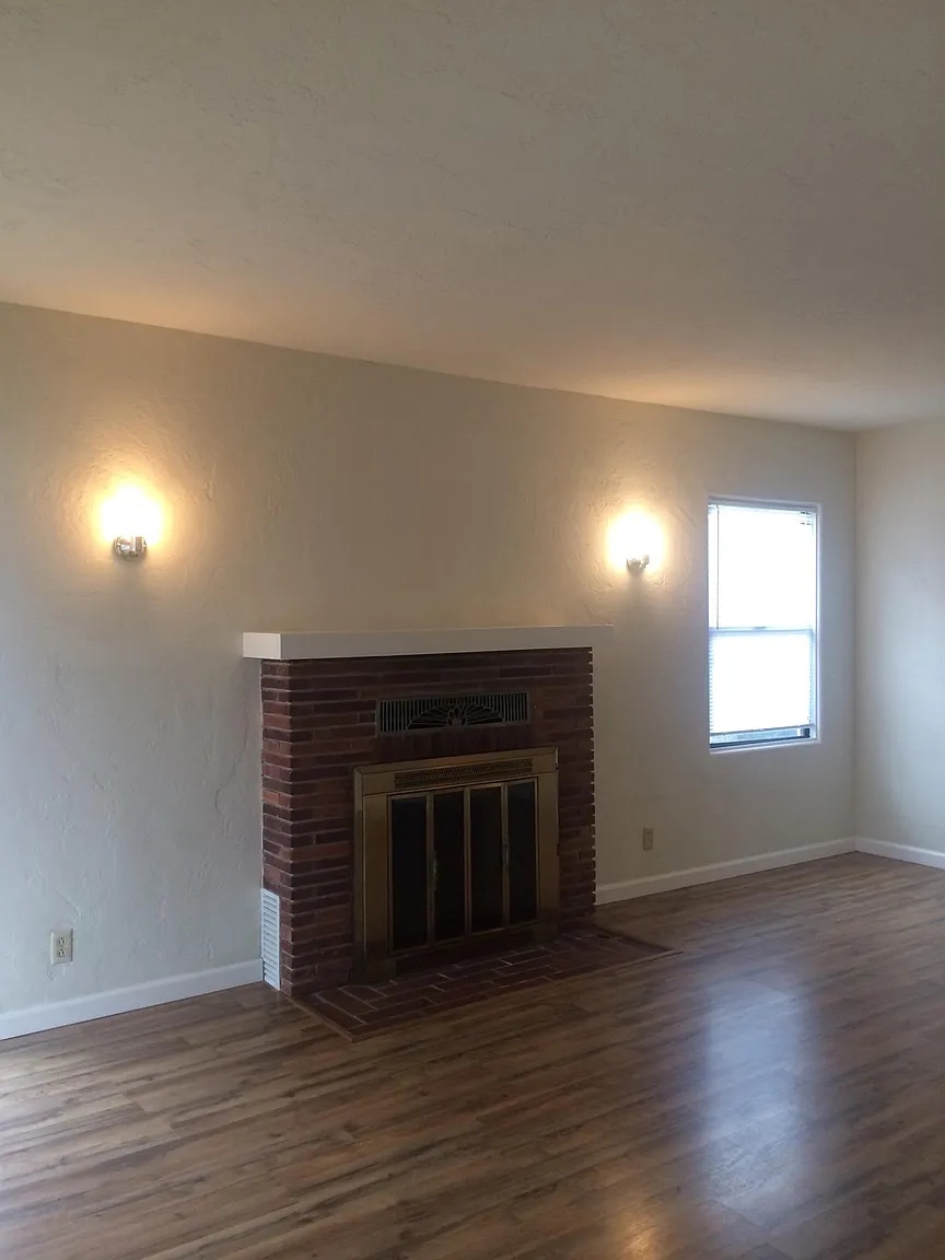 415 Alta Vista Dr photo 1