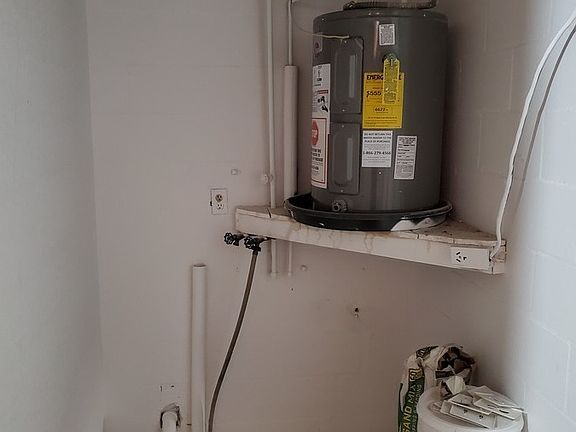 5th image of 8402 Corney Dr