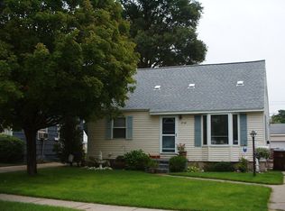 2738 Pinehurst Rd, Muskegon, MI 49441