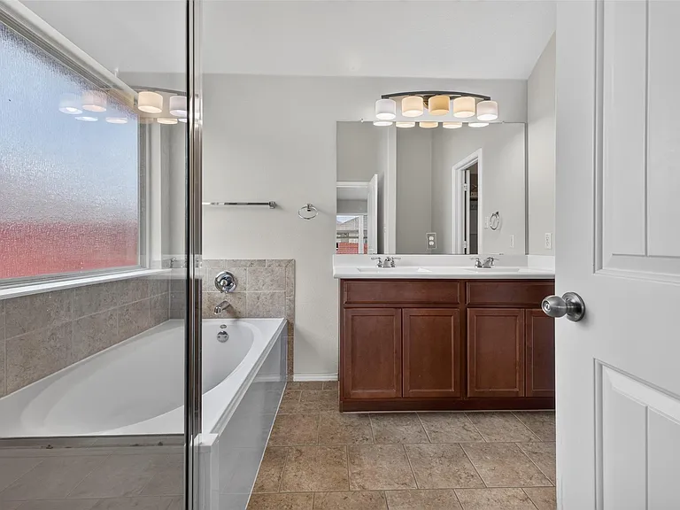 141 Vermilion Marble Trl — Photo 15