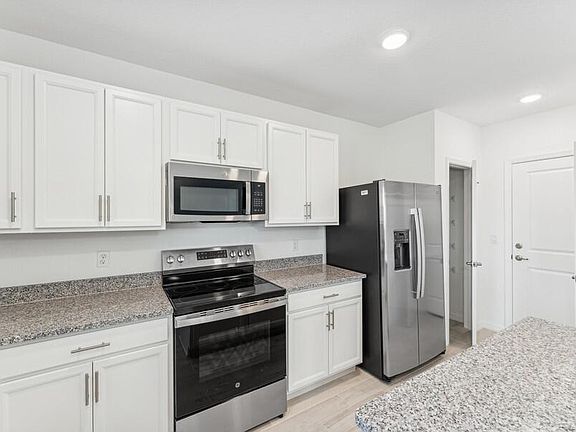 4th image of 4947 Armina Place #103