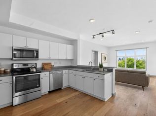 400 Herron Dr APT 421, Nashville, TN 37210
