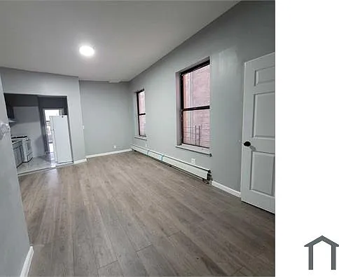4 bed, $3,705 — Photo 3