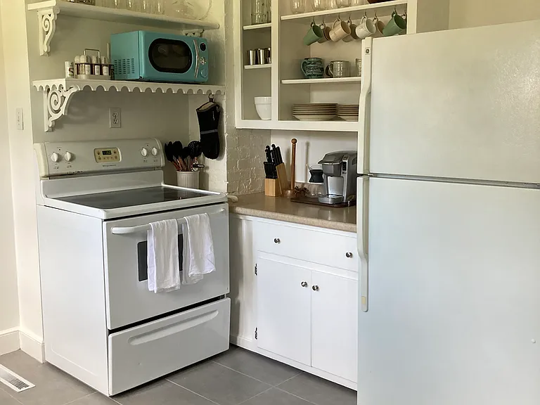 605 Midway Ave — Photo 10