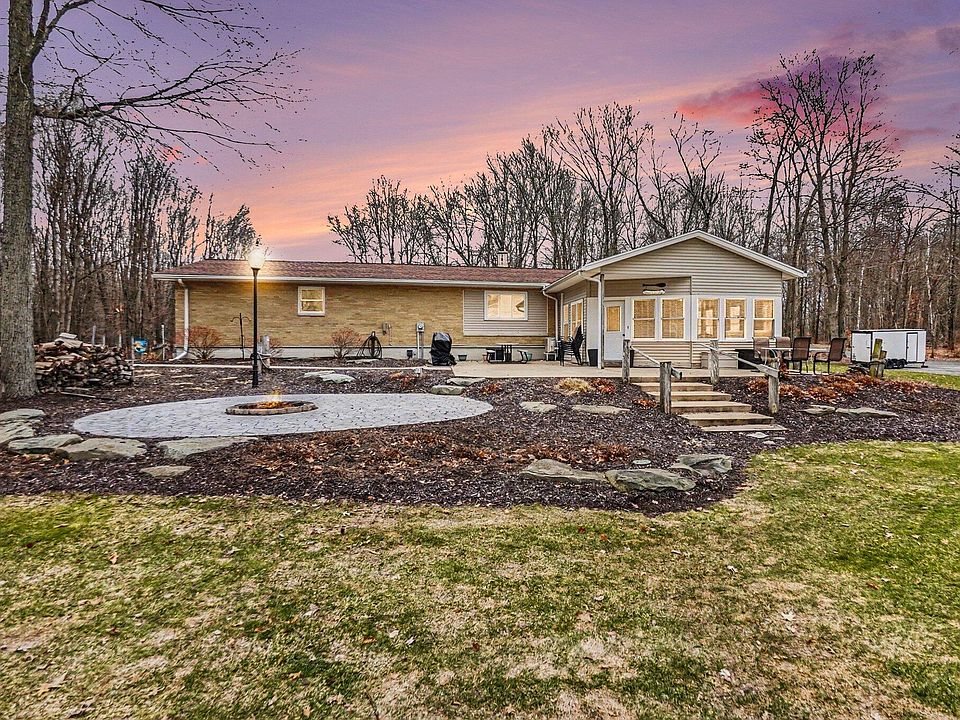 1st image of 14051 Seventeen Mile Rd #8