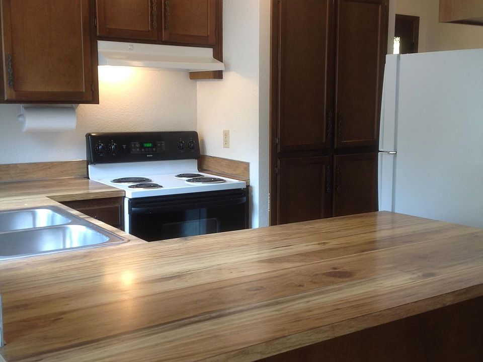 1st image of 3730 192nd St SW