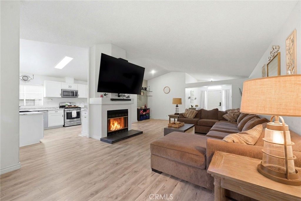 20067 Canyon View Dr, Santa Clarita, CA - View 4