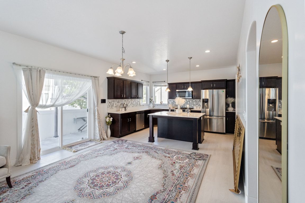 next background image