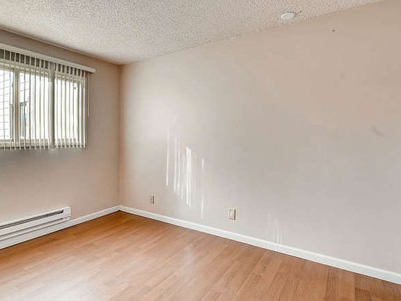 5th image of 998 W Beaver Creek Blvd #205