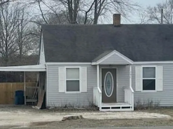 706 Highway 32, Stockton, MO 65785