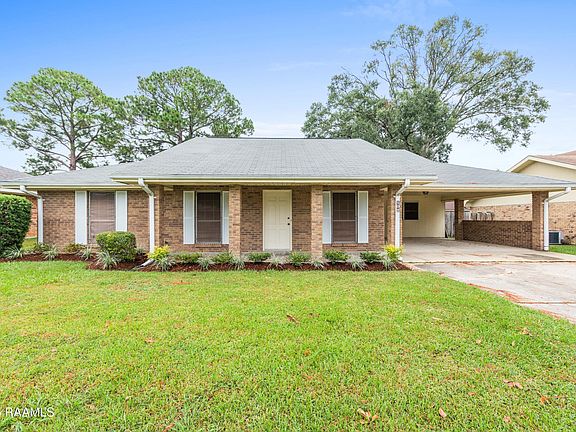 2nd image of 102 Wisteria Dr