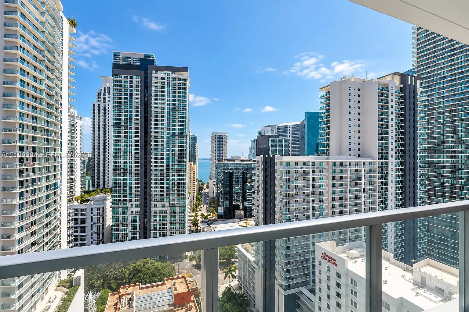 The Axis On Brickell Cond — Photo 4