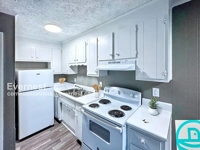 5003 Alan Dr #C — Photo 4