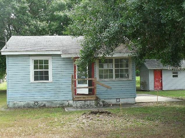 1st image of 1706 NE Turner Ave