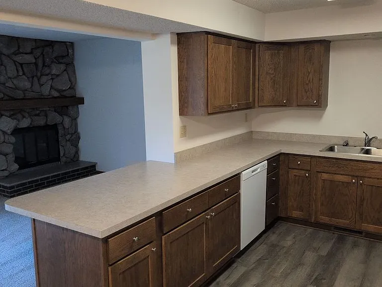 2210 Mirwyn Ct — Photo 7