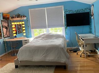 9523 Lagersfield Cir, Vienna, VA 22181
