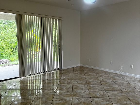 5th image of 10134 Caroline Park Dr